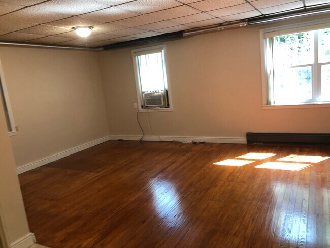 Building Photo - 5610 84th St