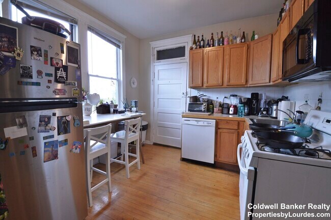 Foto del edificio - 2622 N Avers Ave
