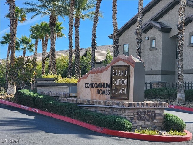 Foto del edificio - 8250 N Grand Canyon Dr