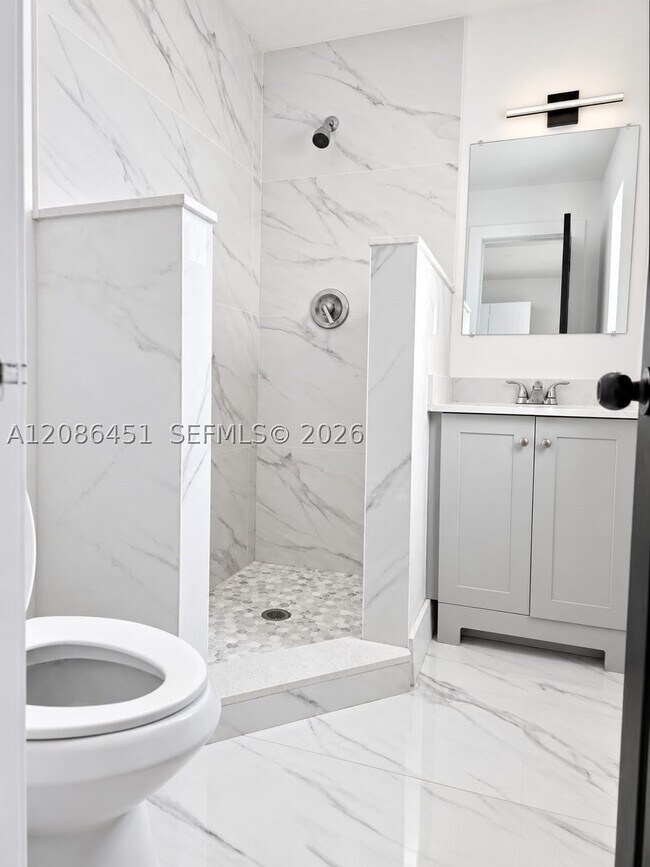 Foto del edificio - 801 NW 75th St