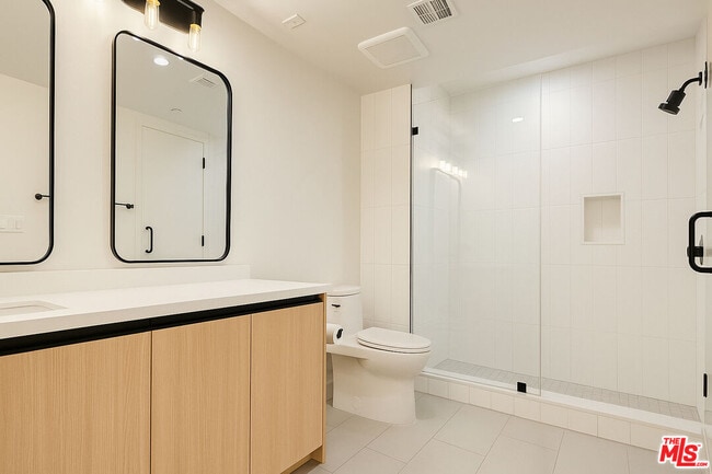 Foto del edificio - 5832 Virginia Ave