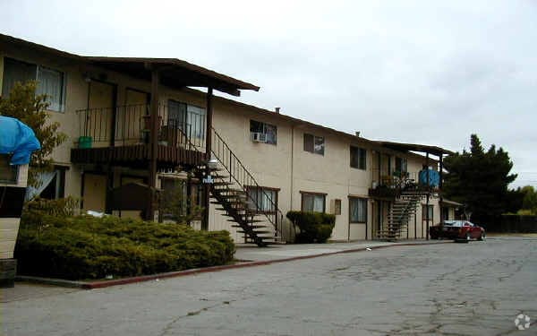Building Photo - 7540 Rogers Ln