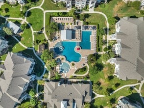 Building Photo - Lakewood