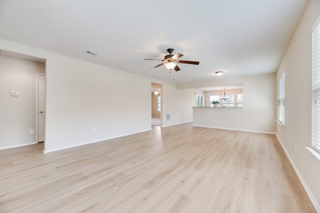 Building Photo - 1445 Birmingham Forest Dr