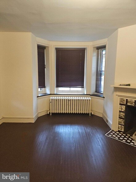 Foto del edificio - 113 W Beechtree Ln