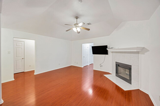 Foto del edificio - 719 Peach St