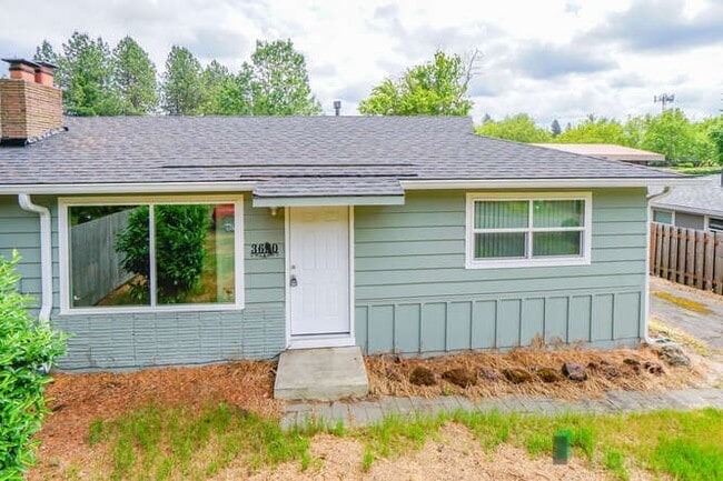 Building Photo - 3670 SW 144th Ave
