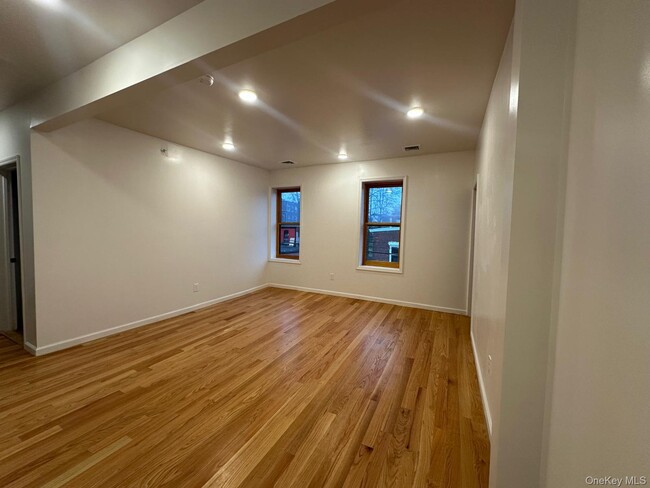 Building Photo - 31 Benkard Ave