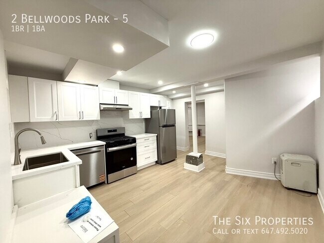 Photo du bâtiment - 1 BED 1 BATH TRENDY APARTMENT BY TRINITY BELLWOODS