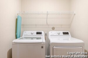 Foto del edificio - 12355 Kirshner Way