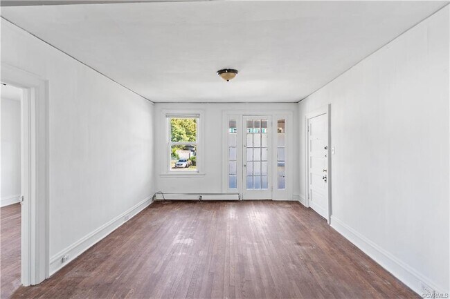 Building Photo - 2602 Barton Ave