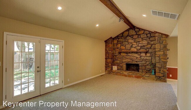 Building Photo - 3 br, 2 bath House - 121 W Hot Springs Ct
