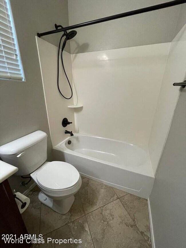 Foto del edificio - 3 br, 2 bath House - 4108 E Velasco St