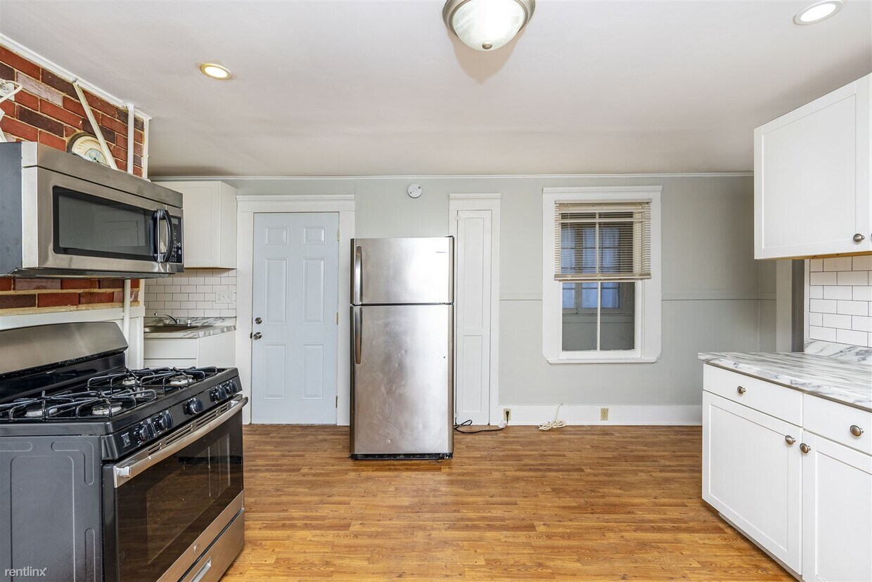 1528 7th Ave, Watervliet, NY 12189 House Rental in Watervliet, NY