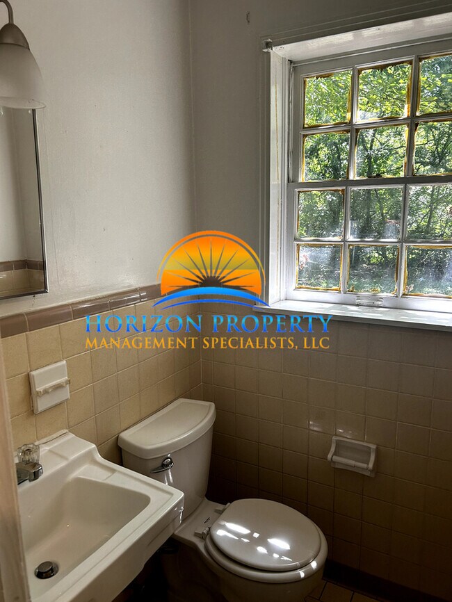 Foto del edificio - 2727 Clayton Dr NW