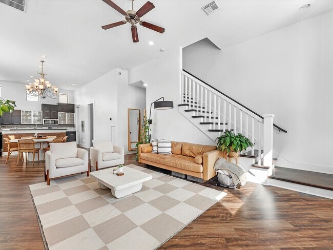 Foto del edificio - 3421 Gillespie St