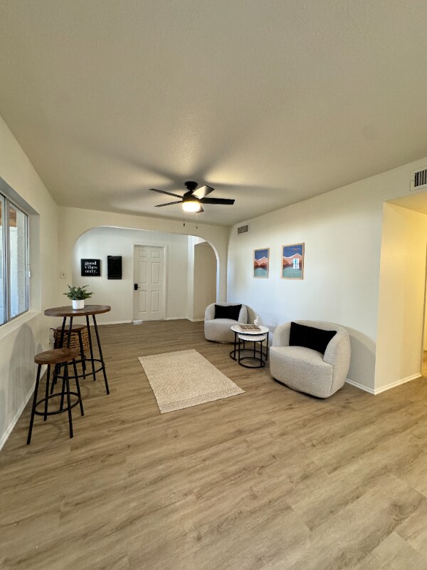 Foto del edificio - 2222 W Morningside Dr