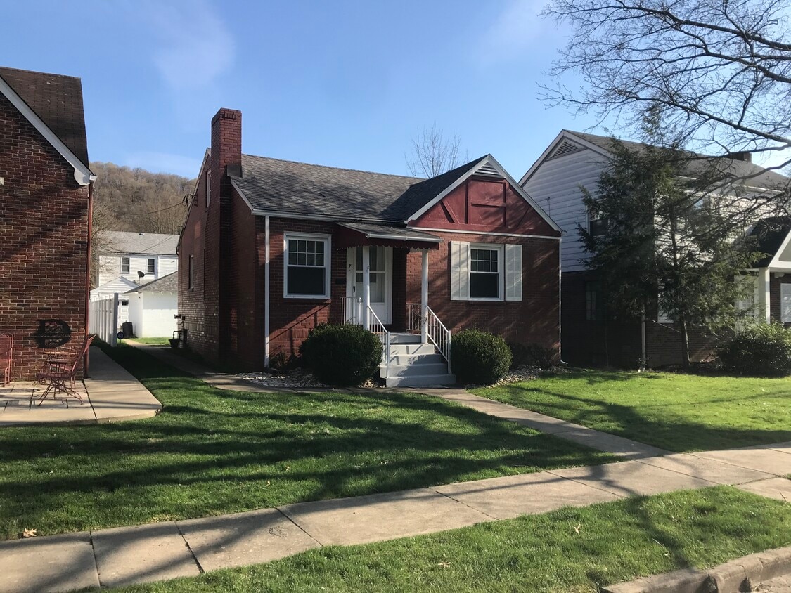 7 Springhaven Rd, Wheeling, WV 26003 House Rental in Wheeling, WV