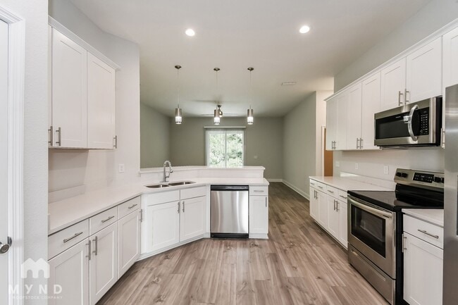 Building Photo - 455 Brentwood Ct