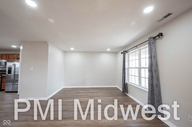 Foto del edificio - 18058 Cristin Way