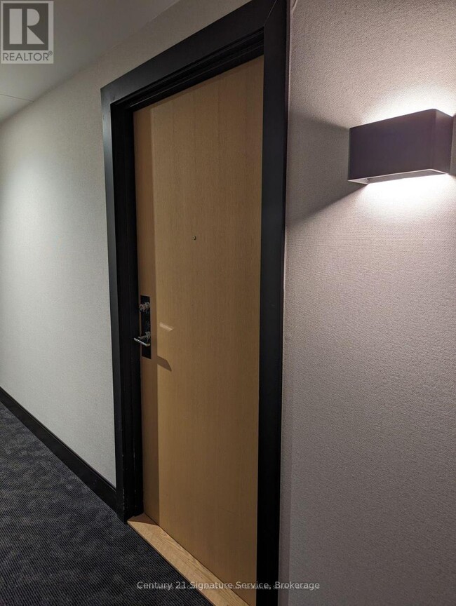 Building Photo - 2520 Eglinton Ave W