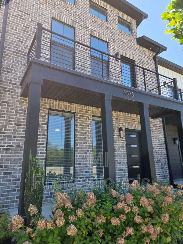 Building Photo - 1373 Rebecca Johns Dr