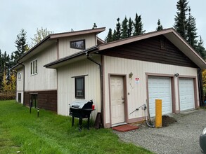 Building Photo - 1417 26th Ave