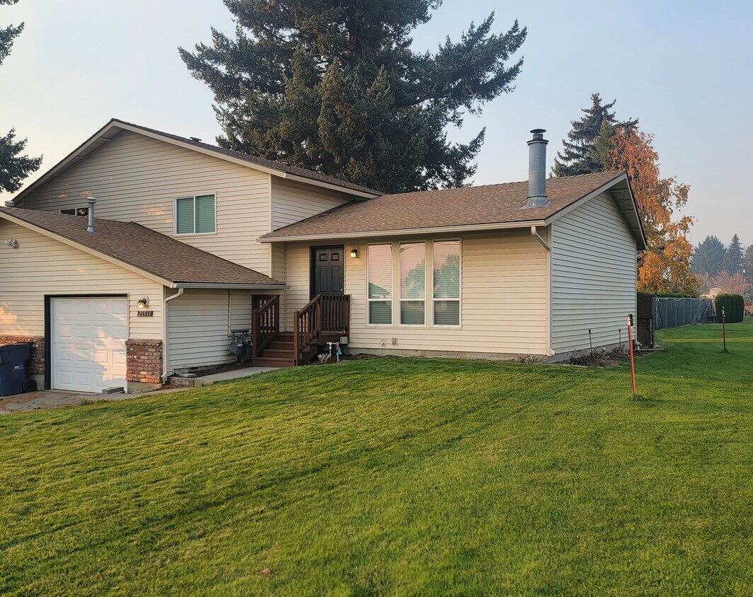 21511 E Wellesley Ave, Otis Orchards, WA 99027 House Rental in Otis