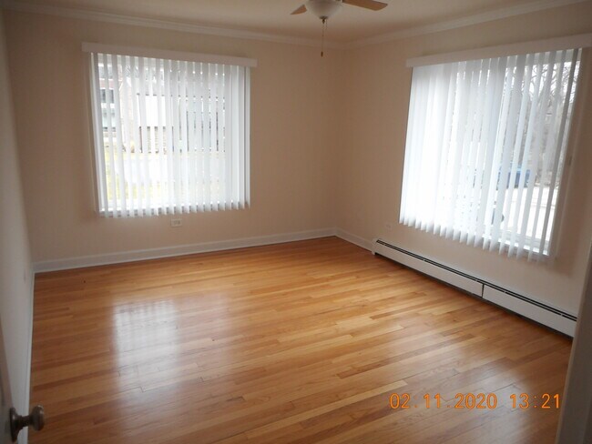 Building Photo - 244 N Smith St