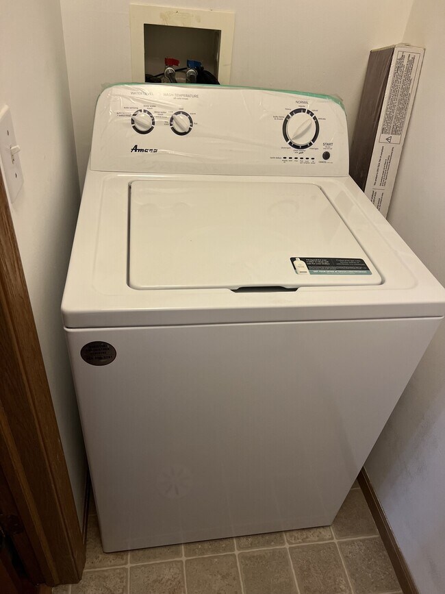 Building Photo - Fairfield Villages