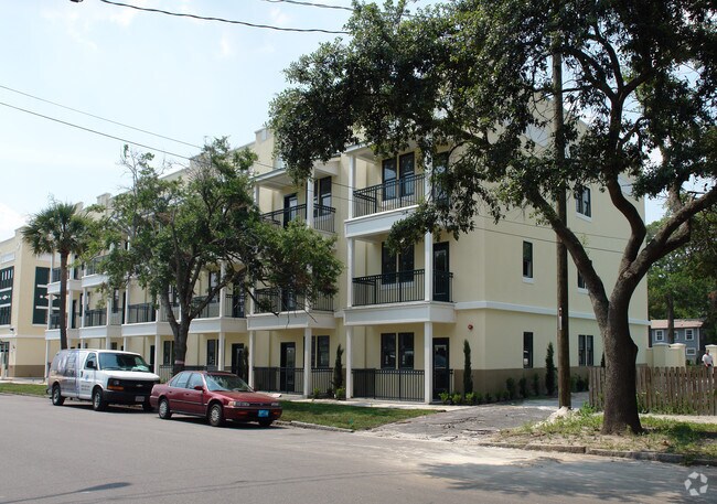 Foto del edificio - 3rd & Main