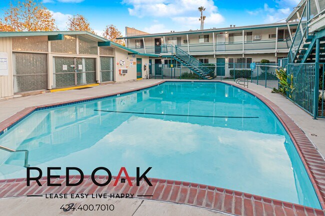 Building Photo - 5205 Rosemead Blvd