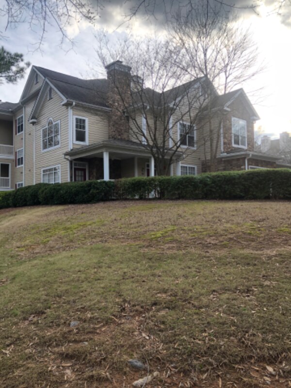 Foto del edificio - 518 Sandringham Dr