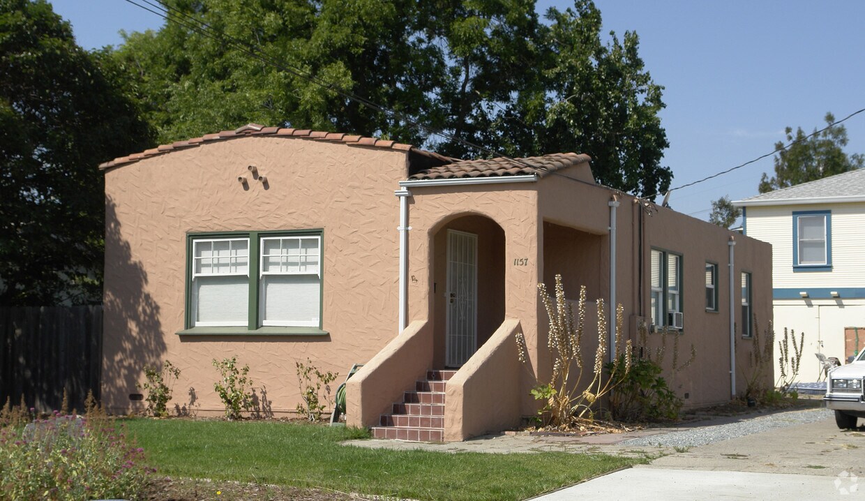 Primary Photo - 1157 Veale St