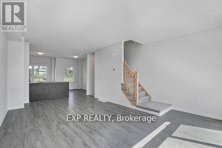 Building Photo - 51 Sparrow Ave