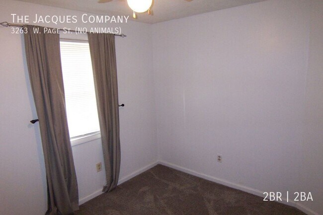 Foto del edificio - 3263 W Page St