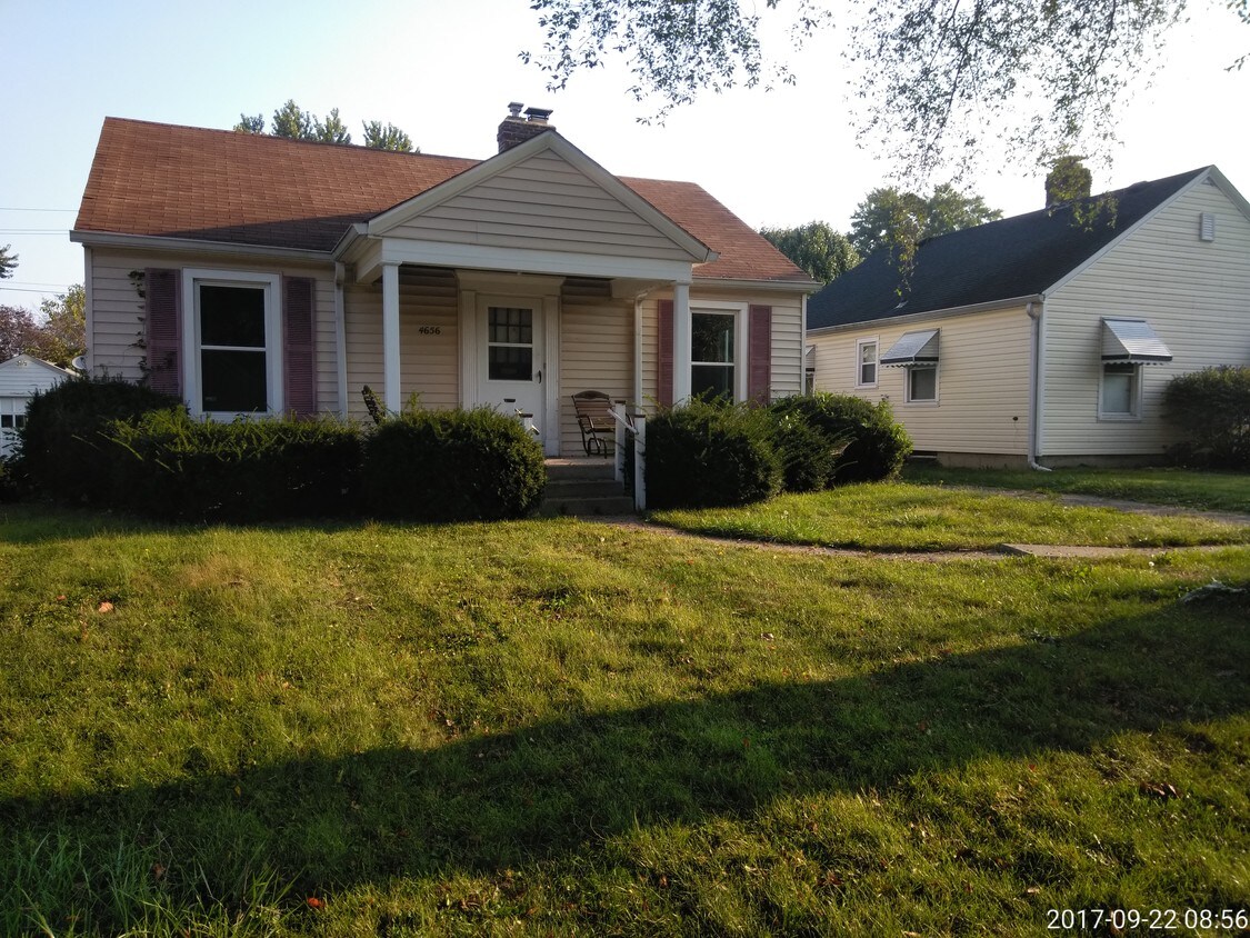Primary Photo - 4656 Stratford Ave