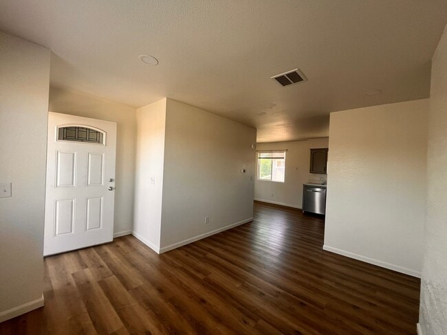 Foto del edificio - 3315-3319 S Woodland St