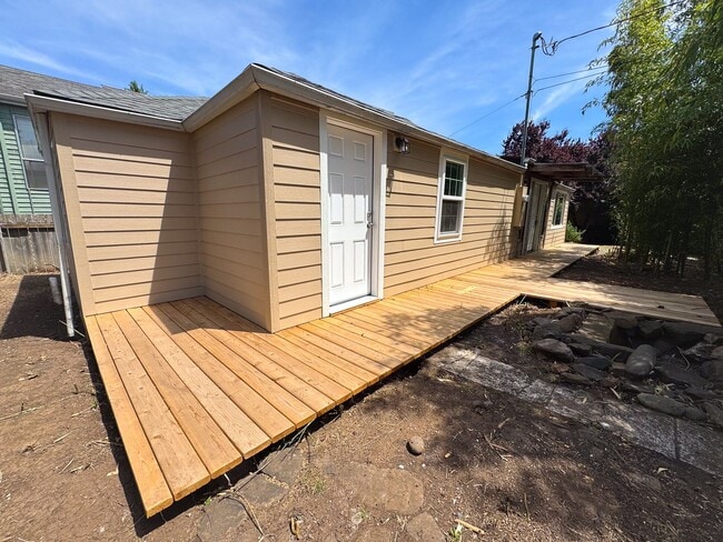Foto del edificio - 3 Bedroom, 1 Bathroom S. Eugene Home