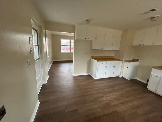 Foto del edificio - Home for rent