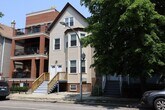 Foto principal - 2619 N Southport Ave