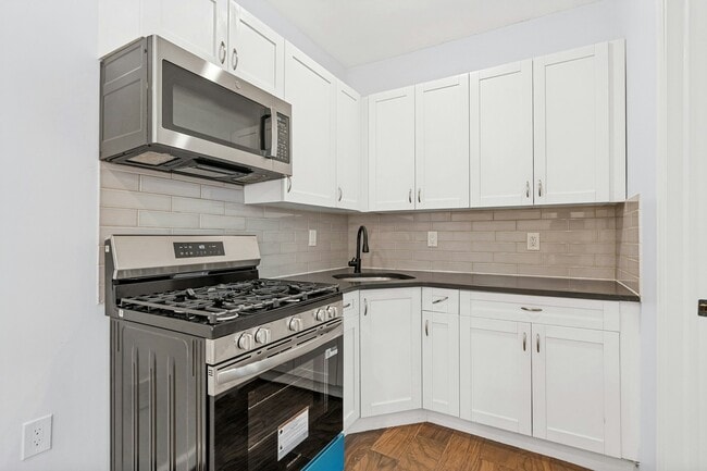 Photo - 344 Danforth Ave (Jersey City, NJ) Apartment