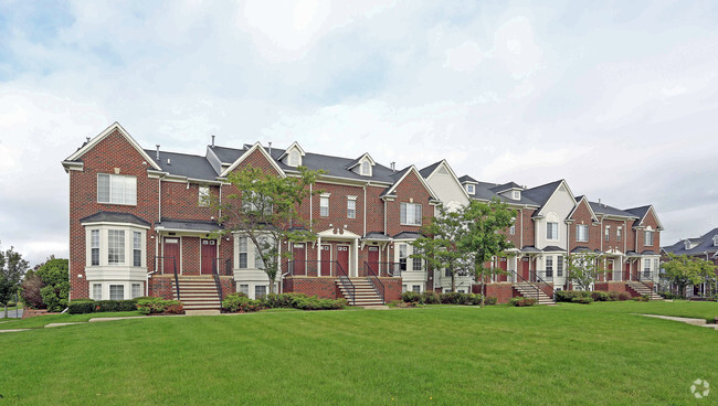 Wexford Townhomes Of Novi Apartments for Rent with a Yard - Novi, MI ...