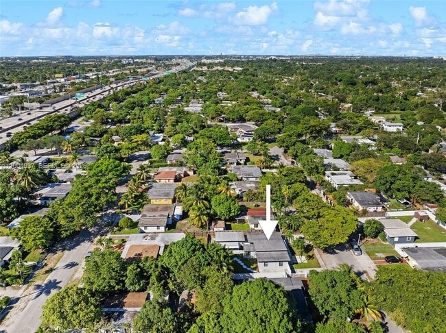 Foto del edificio - 13840 NW 5th Ct