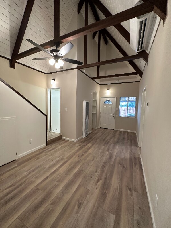 Foto del edificio - 1375 Columbia St