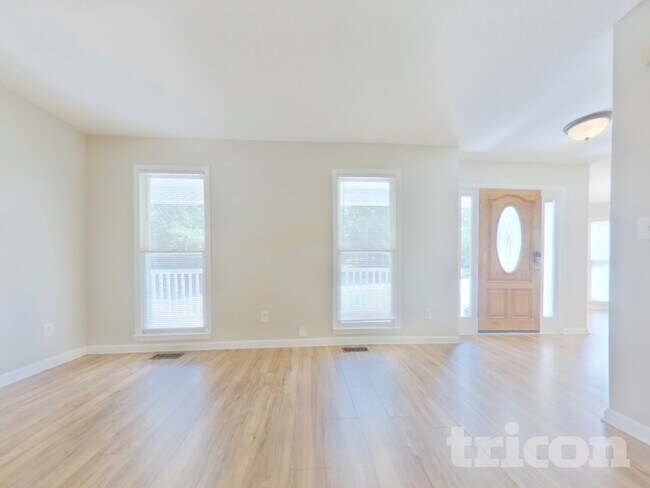 Building Photo - 157 Kent Ln