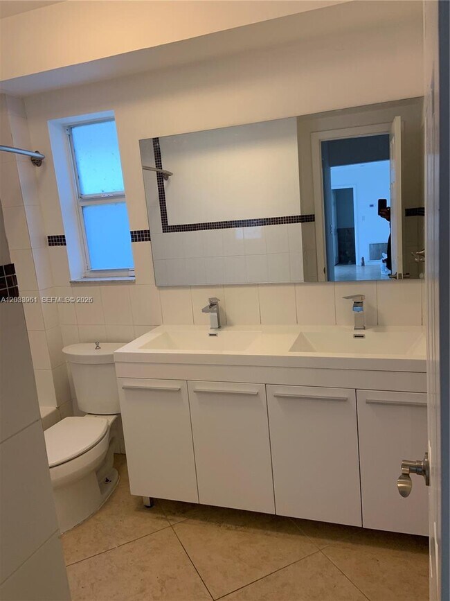 Foto del edificio - 21260 NE 23rd Ave
