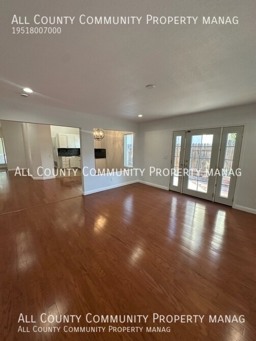 Building Photo - 1857 Creekside Dr