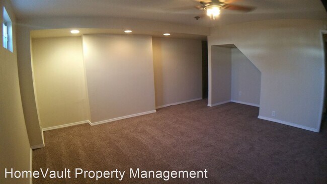 Foto del edificio - 4 br, 2 bath House - 301 North Gladeview Dr.