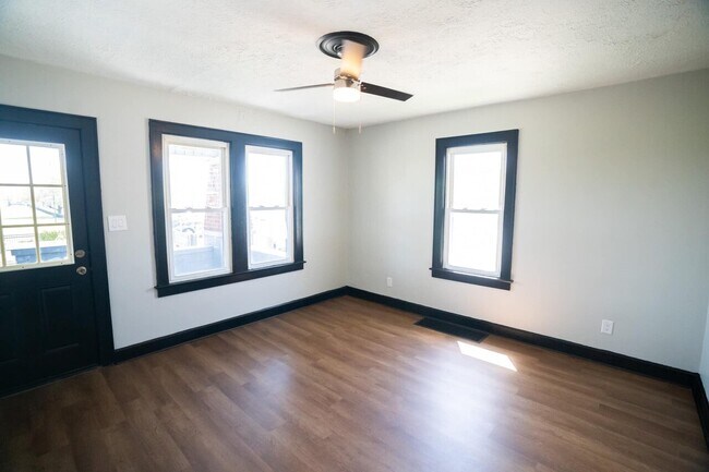 Building Photo - Triplett